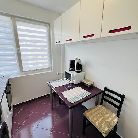 Apartament Naty Apartment Bucharest Exterior photo