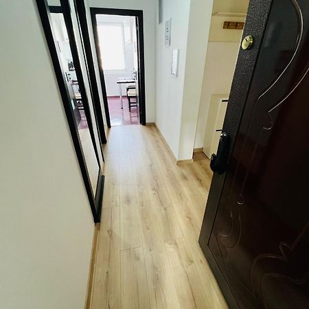 Apartament Naty Apartment Bucharest Exterior photo