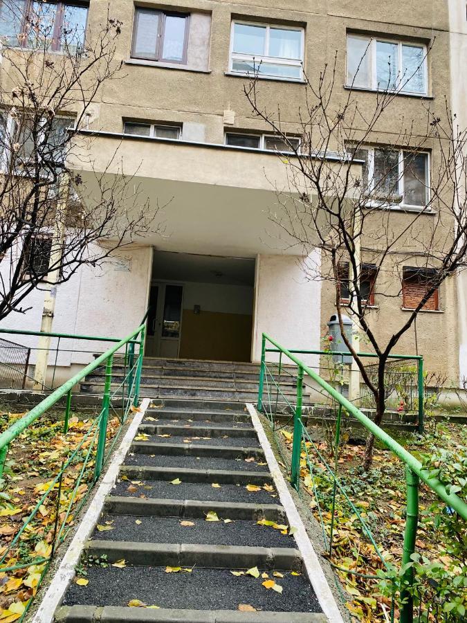 Apartament Naty Apartment Bucharest Exterior photo
